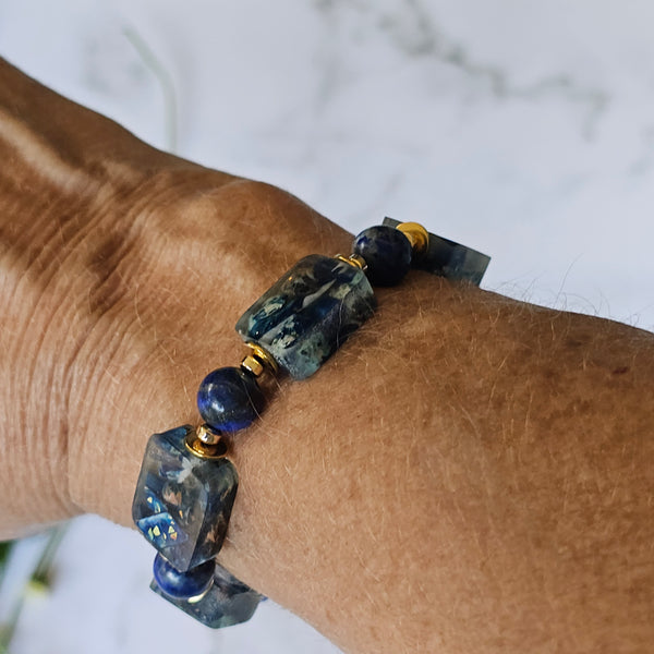 Lapis and Resin Bracelet - 20cm