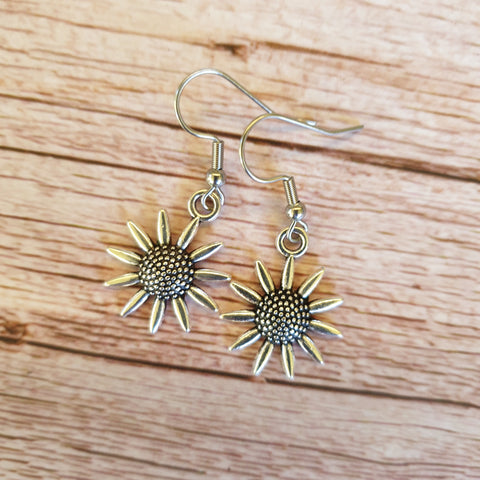 Daisy Earring